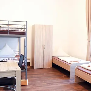 Hostal Fmm Memmingerberg