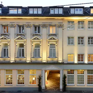 Aparthotel Living Am Carlsplatz ****